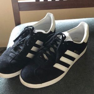 Adidas gazelle sneakers